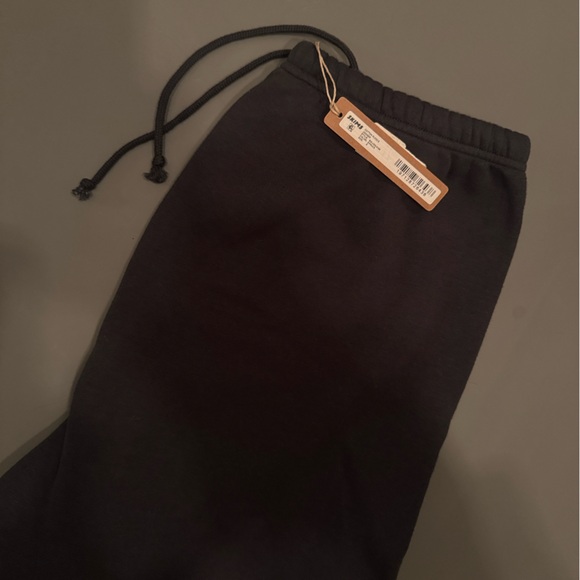 SKIMS Spruce Lounge Set NWT - Picture 6 of 7